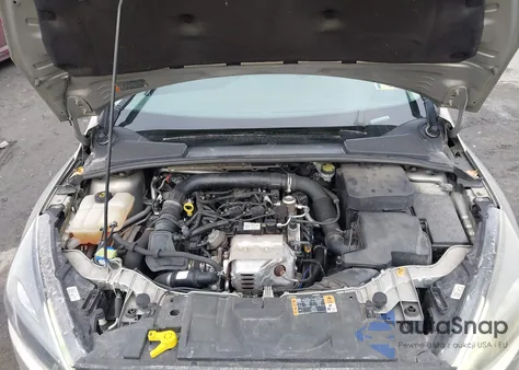 2016 Ford Focus Se z USA, uszkodzony, nr VIN 1FADP3KE4GL354948